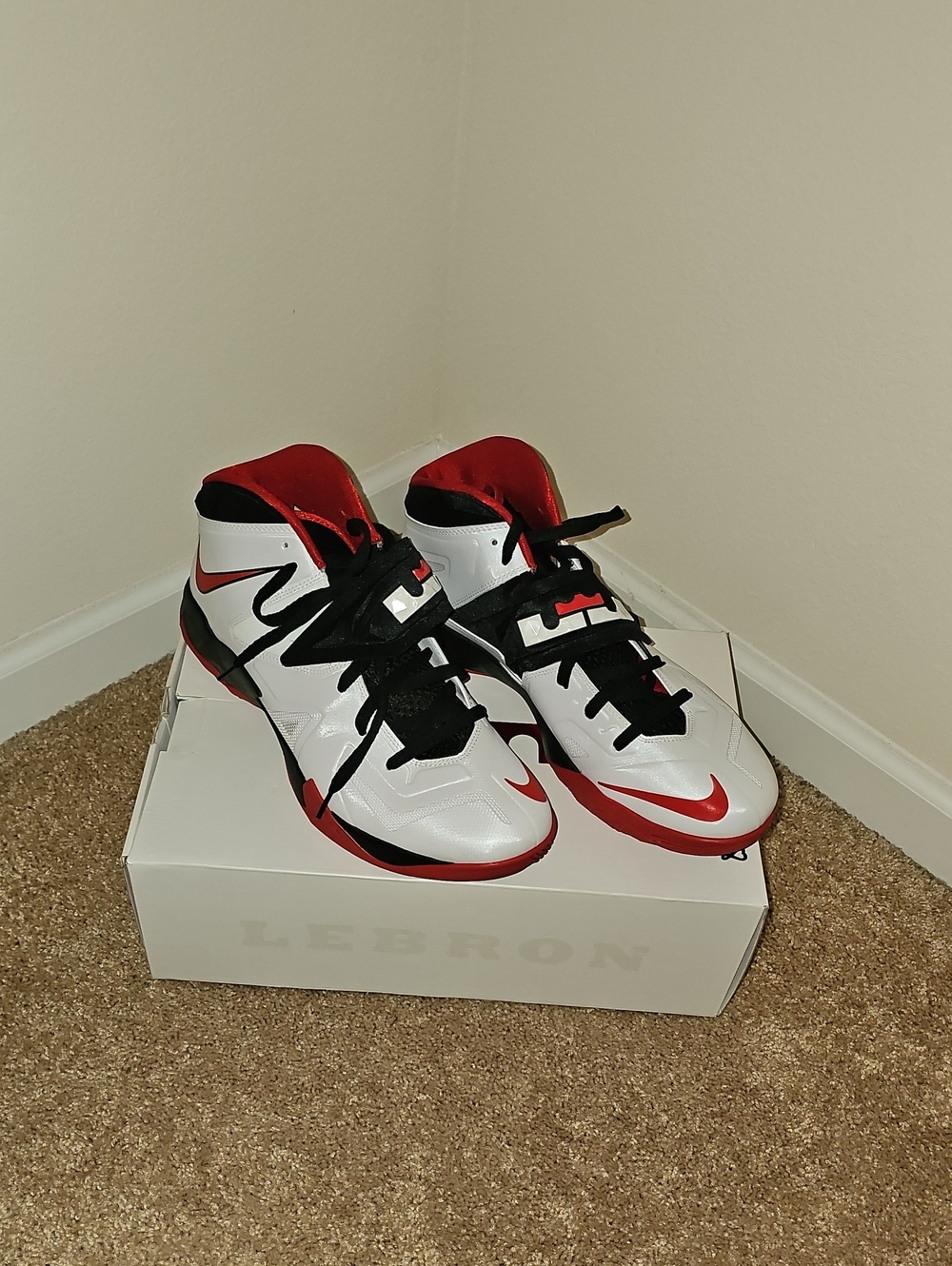 LeBron Men’s Mid-High Basketball Sneakers in White, Red & Black